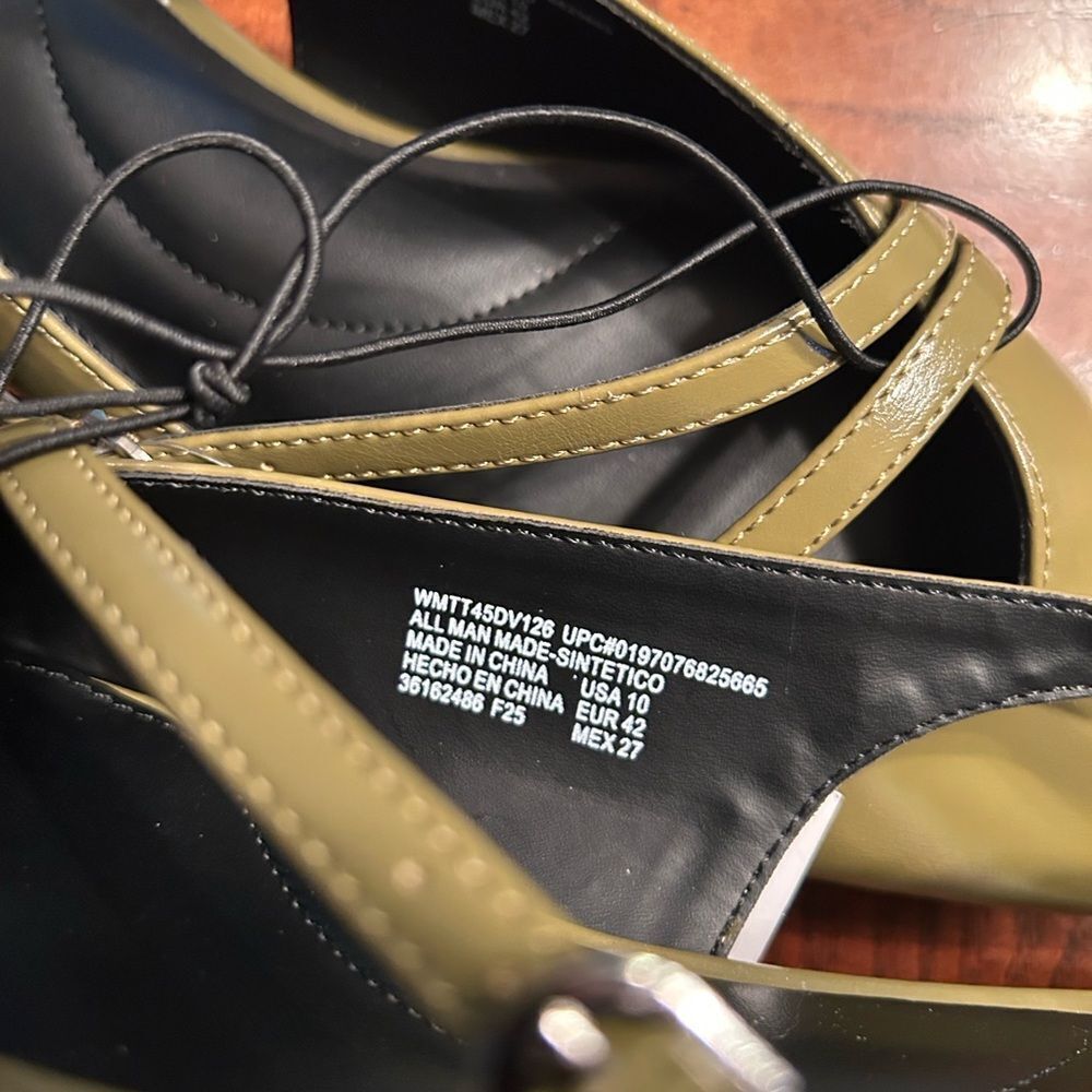 Time and Thru Green Flats(Size 10) - Picture 7 of 7